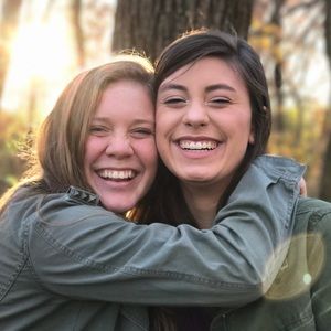 Meet your Posher, Olivia